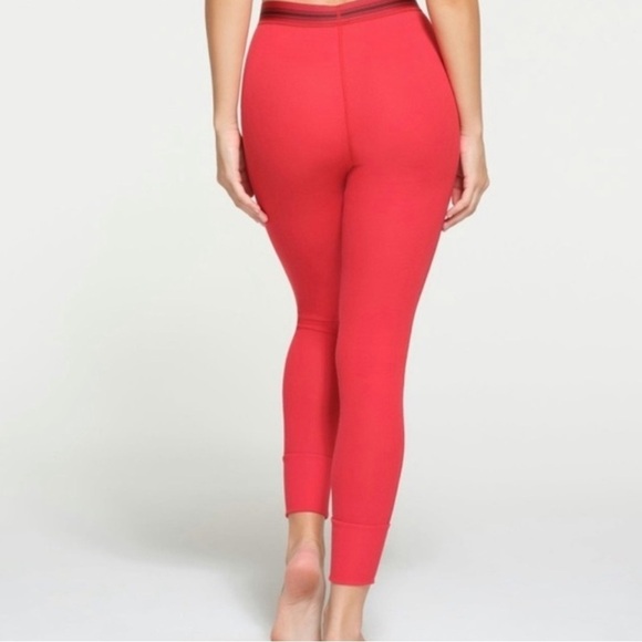 SKIMS Red Leggings - Picture 4 of 7